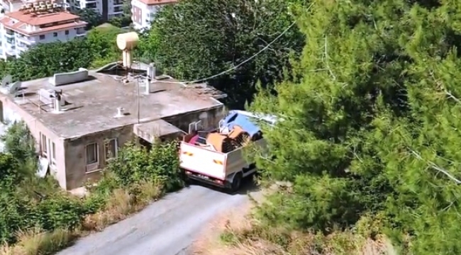 Alanya'da bir garip belediye hizmeti: Temizlemek yerine çöplük yaptılar