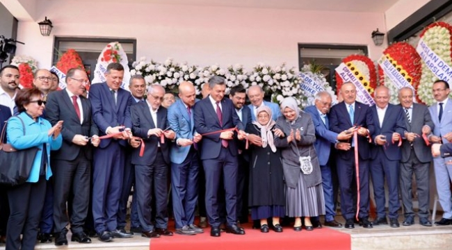 Alanya'da Emine Ahmet Uysal Teknoloji Anadolu İmam Hatip Lisesi açıldı