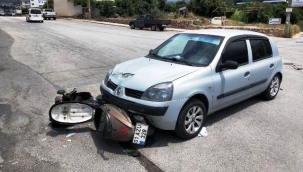 Alanya'da otomobil ile motosiklet çarpıştı: 1 yaralı 