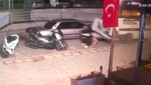 Alanya'da sokakta tartıştığı kişilerin üzerine otomobil sürdü, gaza basıp kaçtı