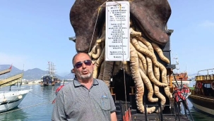 Alanya'da tekneciden TSK için örnek bağış 