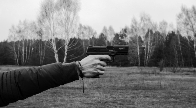 Alanya'da yayla keyfi kötü bitti! Silahla oynarken arkadaşını vurdu 