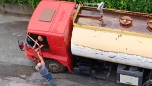 Alanya'da yol verme kavgası cep telefonu kamerasında