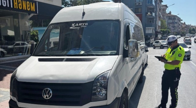 Alanya Emniyeti'nden okul çevrelerinde tam gaz denetim 