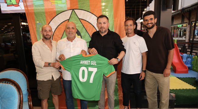 Alanyaspor akşam yemeğinde bir araya geldi