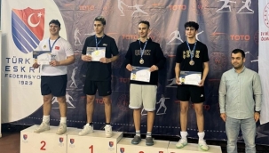 Alanyasporlu eskrimcilerden 3 madalya