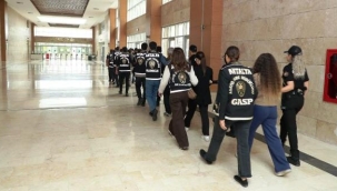 Antalya'da 'çarşaf' operasyonu: 42 milyon TL'lik mal varlığına el konuldu