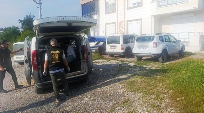 Camiden bu sefer ayakkabı değil, otomobil çalındı