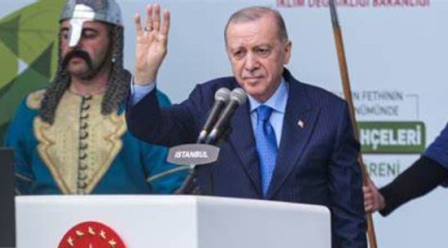 Erdoğan: Muhalefetin en çok sevdiği yeşil Benjamin Franklin yeşili, mavide de en çok Euro mavisini tercih ediyorlar