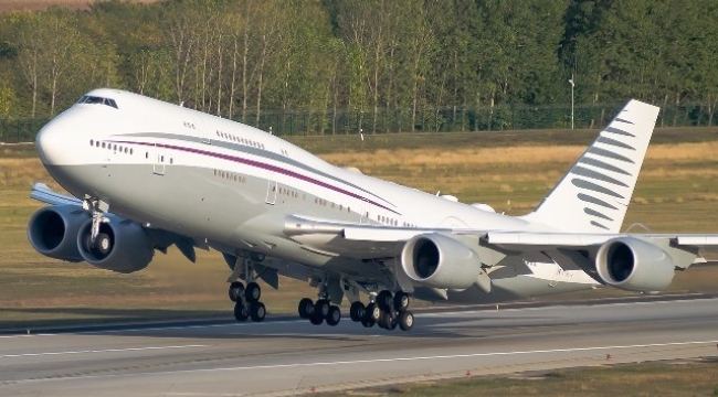 Katar'dan Pentagon'a başkanlık uçağı hediye edildi