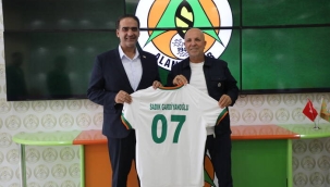 KKTC'li bakandan Çavuşoğlu'na taziye ziyareti