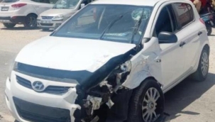 Otomobil ile ticari araç çarpıştı: 1 yaralı