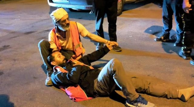 Otomobille çarpışan motosiklet sürücüsü yaralandı