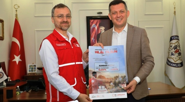 Türk Kızılay'ı Alanya Şubesi'nden Kaymakam Ürkmezer'e ziyaret