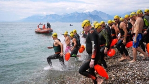 Uluslararası Açık Su Yüzme Yarışı X-WATERS Antalya'da gerçekleşti