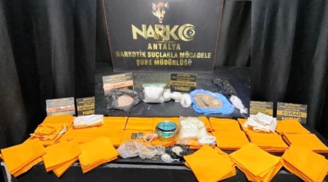 Uyuşturucu operasyonunda 1 milyon 368 bin kullanımlık A4 ele geçirildi