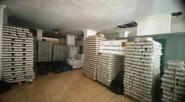 Alanya'da 10 ton kaçak içki ele geçirildi
