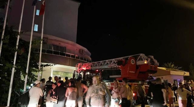 Alanya'da 5 yıldızlı otelde yangın çıktı!  622 turist tahliye edildi