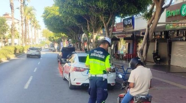 Alanya'da kurallara uymayan motosikletliler ceza yağdı 