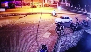 Alanya'da motosikletli 2 genci hayattan koparan kaza kamerada