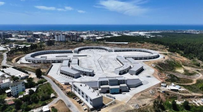 Alanya Toptancı Hali'nde sona yaklaşıldı