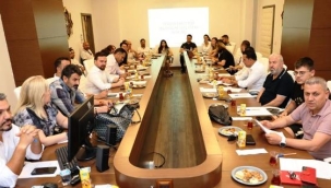 ALKÜ'de turizmin geleceği konuşuldu