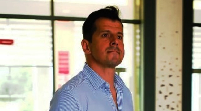 Antalyaspor'da Teknik Direktör Emre Belözoğlu görevinden ayrıldı