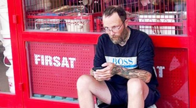 Bir bu eksikti! Alanya'da Rus dilenci şaşkınlık yarattı