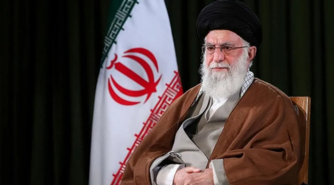 İran'ın dini lideri Hamaney : "İran galip geldi ve ABD'nin yüzüne sert bir tokat vurdu"
