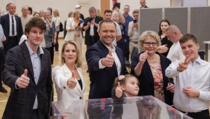 Polonya'da cumhurbaşkanlığı seçimlerini Karol Nawrocki kazandı