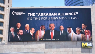 Tel Aviv'de dikkat çeken afiş: Yeni Orta Doğu