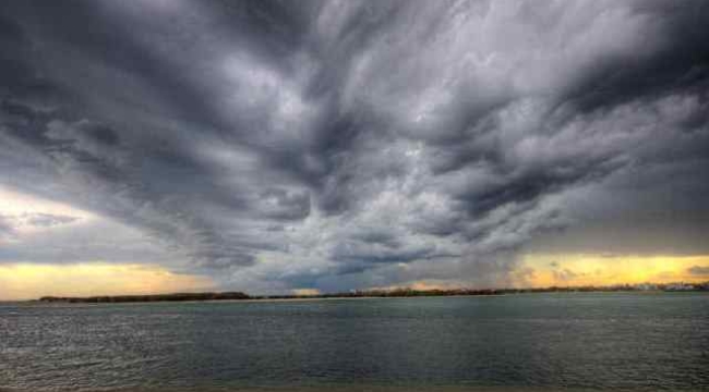ABD'de deniz suyundan bulut oluşturma deneyi durduruldu