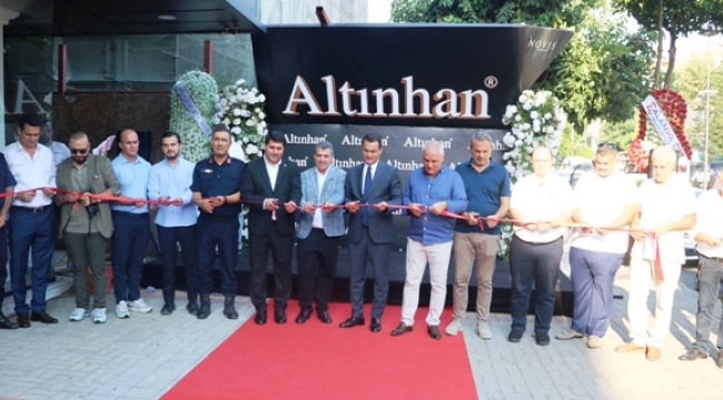 Alanya'da Altınhan Kuyumculuk'a kalabalık açılış