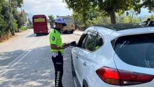 Alanya Emniyeti kurallara uymayan sürücüleri affetmedi