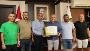 BAŞKAN ERDEM, ONURSAL ÜYE OLDU