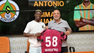 Corendon Alanyaspor, Maestro'yu kadrosuna kattı