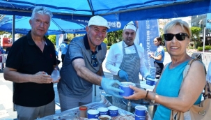 İlk aşure ikramı Alanya'da yapıldı