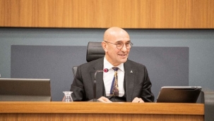 İzmir Büyükşehir Belediyesi hakkında başlatılan soruşturma kapsamında eski İzBB Başkanı Tunç Soyer dahil 35 kişi tutuklandı.