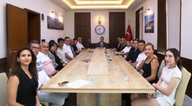 Kaymakam Öztürk, LGS şampiyonlarını ağırladı