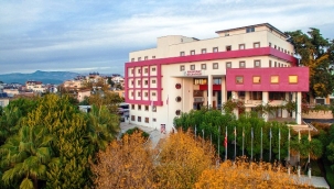 Manavgat Belediyesi'ne yolsuzluk operasyonu: Başkan dahil 35 gözaltı