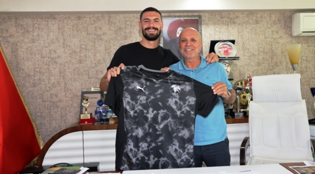 Merih Demiral'dan Corendon Alanyaspor'a ziyaret