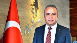 Muhittin Böcek hastaneye kaldırıldı