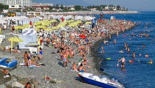 Serinlerken kabusu yaşamayın: Plajlardaki ve havuzlardaki virüs, mantar ve mikroplara dikkat