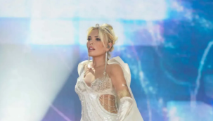 79 yaşındaki Süperstar Ajda Pekkan 3 saat kaldığı sahnede 45 şarkı söyledi