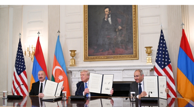 Aliyev, Trump ve Paşinyan arasında üçlü mutabakat zaptı imzalandı