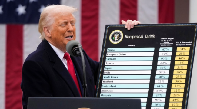 Trump'ın gümrük vergilerine mahkeme 'engeli': Yasaya aykırı bulundu