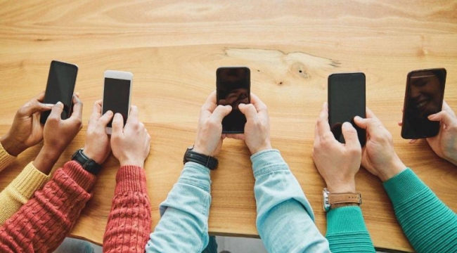 Yargıtay'dan emsal karar: Başkasının fotoğrafını paylaşmayı suç saydı