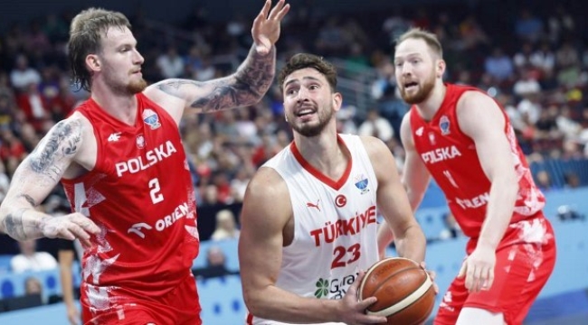 12 Dev Adam, Avrupa Şampiyonası'nda yarı finale yükseldi