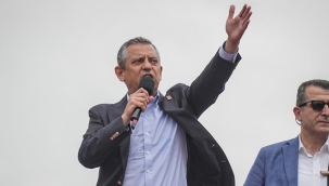 CHP Genel Başkanı Özel: "Turistlerin başının üstünden roketler, füzeler geçiyor"