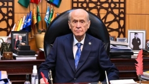 MHP Genel Başkanı Devlet Bahçeli, tutuklu belediye başkanlarının iddianamelerinin ekim ayı içinde tamamlanması gerektiğini belirterek, "Haklılar ise beraatları sağlanmalı, suçlular ise gerekli cezayı almalılardır."